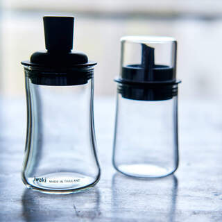 Iwakiと無印良品 ふりかけボトルとオイルボトル Usyami 代々木上原の調理器具 キッチンツール の中古あげます 譲ります ジモティーで不用品の処分