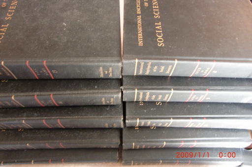 社会科学大辞典(英文)17冊 - 語学、辞書 