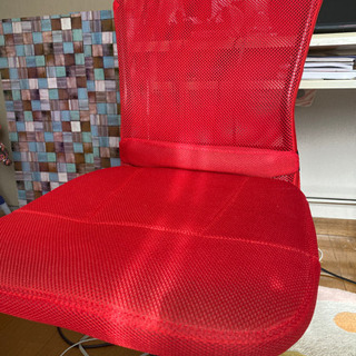 パソコン用に使ってたまだ新品の椅子