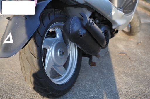 付けてる人は、まずいない。CB750 RC42用エンジンマウント