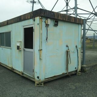 DIY前提のプレハブハウス