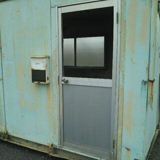 DIY前提のプレハブハウス