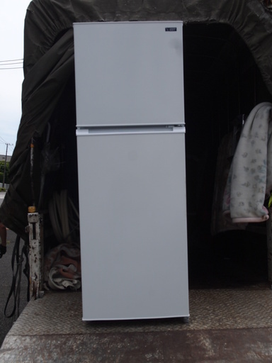 保証付　ノンフロン冷凍冷蔵庫　2019年製　YRZ-F23G1 ヤマダセレクト