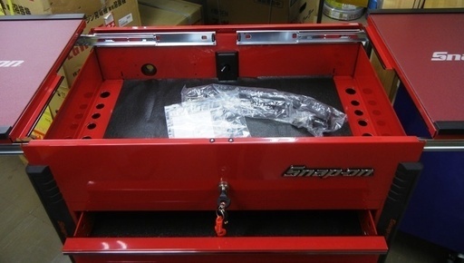 超美品！ スナップオン ロールキャブ レッド KRSC343PVA かぎ2本付 品 