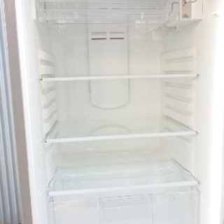 2012年製 SHARP/シャープ 2ドア 冷蔵庫 SJ-23W-N  定格容量228Ｌ