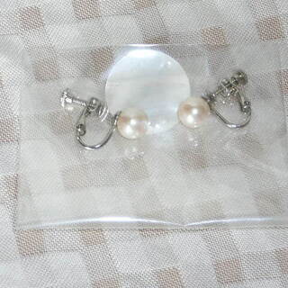淡水パール イヤリング 真珠 一粒 約8mm 冠婚葬祭 ネジバネ開閉式