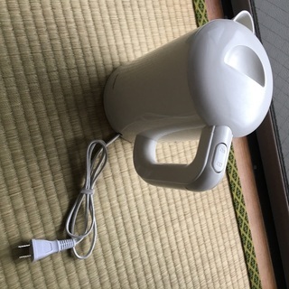 電気ケトル900W