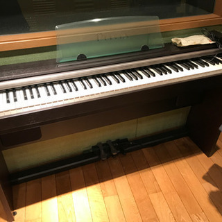 CASIO PX-700  電子ピアノ　Privia
