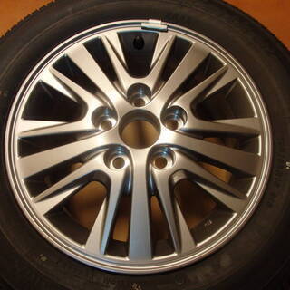 トヨタ エスクァイア 純正 アルミ 4本 195/65R15 新車外し