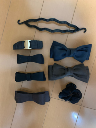 黒 紺 茶色のリボンバレッタなど８点セット ゆきゆきプロフ文必読 知多のアクセサリーの中古 古着あげます 譲ります ジモティーで不用品の処分