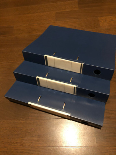 D型2穴リングファイル　ブルー　A4 21冊