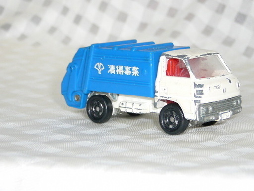 各所剥げありトミカno 10三菱キャンター3725清掃事業ゴミ収集車tomicamitsubishi Canter アン 宿院のミニカーの中古あげます 譲ります ジモティーで不用品の処分 各所剥げありトミカno 10三菱キャンター3725清掃事業ゴミ収集車tomicamitsubishi Canter アン 宿院のミニカーの中古あげます 譲ります ジモティーで不用品の処分