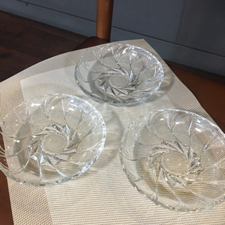 ガラス皿3枚セット