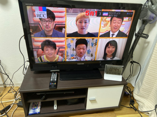 東芝REGZA32型テレビ+テレビ台のセット