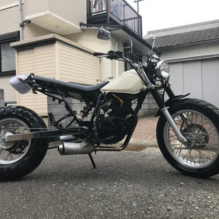ヤマハ　TW200 カスタム　スカチューン　ロンスイ　ローダウン