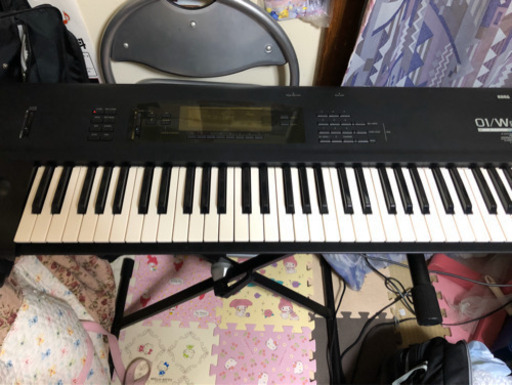 KORG シンセサイザー