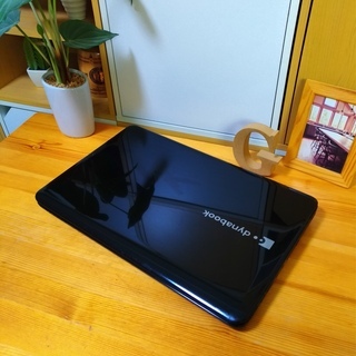 ブルーレイ対応☆　東芝 dynabook★　高級感のある光沢プレ...