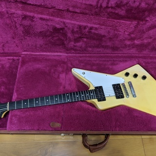 Gibson USA Explorer '76 クラシック・ホワイト