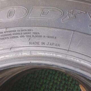 日本製！グッドイヤー GOODYEAR 215/65R16 ほぼ10部山