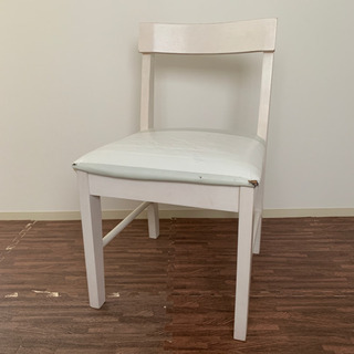 【掲載5/25まで】木製椅子・白