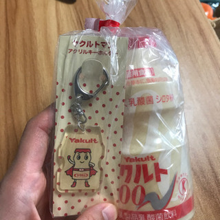 ヤクルト型貯金箱(非売品)