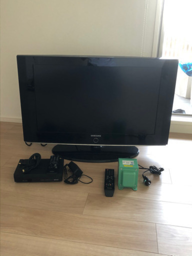サムソン32インチLCDテレビ