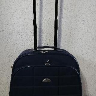 紺色スーツケース(キャリーバッグ)鍵付き