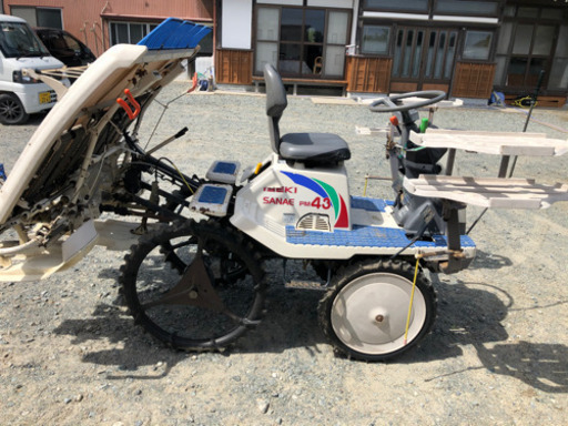 田植え機4条植えイセキ
