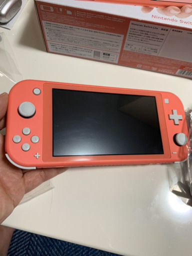 Nintendo Switch Lite コーラル 本体　ジャンク品　B06 switch lite 新色コーラル Nintendo Switch Lite コーラル 本体