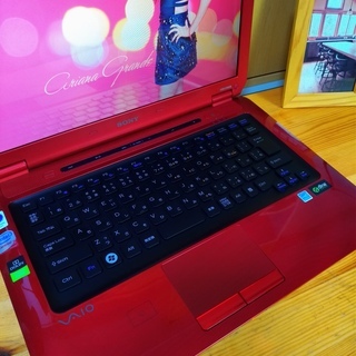 光沢ブレイジングレッドの可愛いVAIO☆ まあ美品な方☆ core2メモリ4G