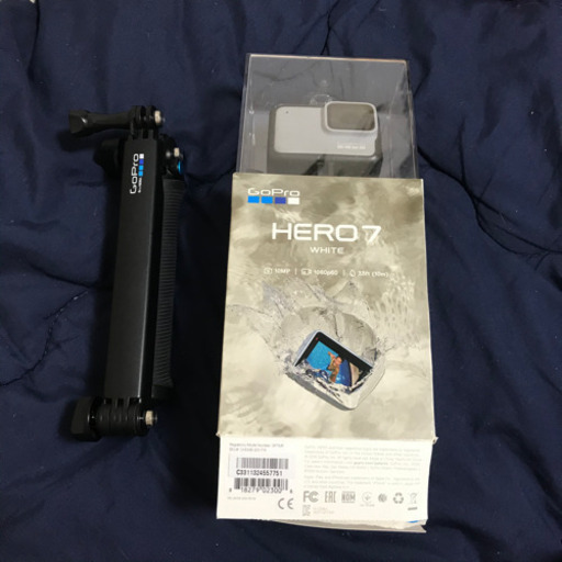 gopro hero7 正規三脚付き 14250円