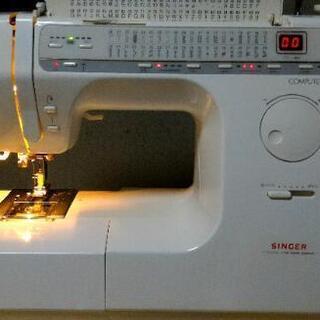値下げしました。メンテナンス済 分解完全清掃整備済 SINGER 文字入れ可 シンガー コンピューターミシン computer 7900DX 機械内部まで清掃