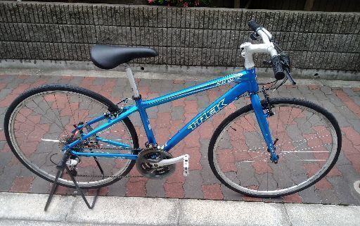 クロスバイク trek 7.3fx