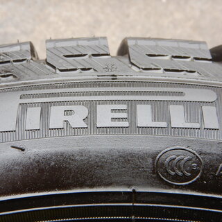 245/40R18 4本組 ピレリアイスアシンメトリコ スタッドレス GTR