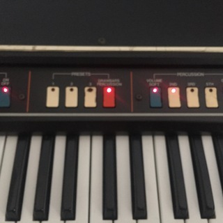 キーボード　コンボオルガン　Roland VK-1