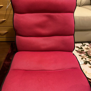 ピンクの座椅子　無料　差し上げます