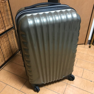 【交渉中】スーツケース　キャーリーケース