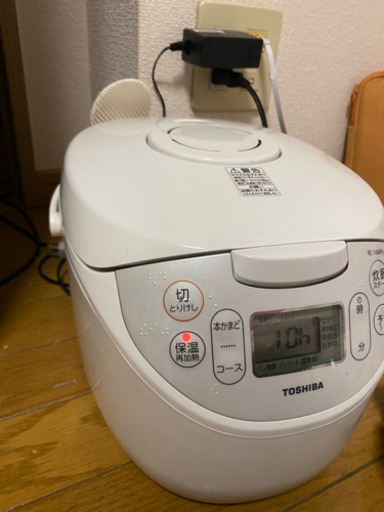 (急)東芝 マイコンジャー炊飯器（5.5合炊き）　ホワイトTOSHIBA　マイコン保温釜 RC-10MFH-W