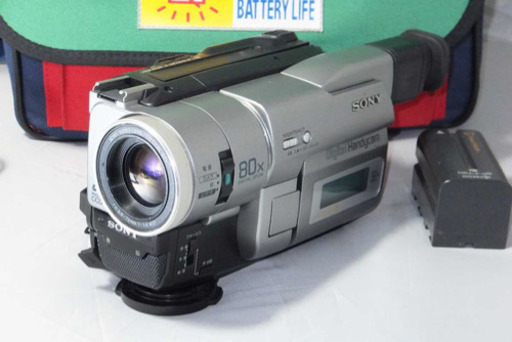 8ミリビデオカメラ　デジタル8　DCR-TRV735