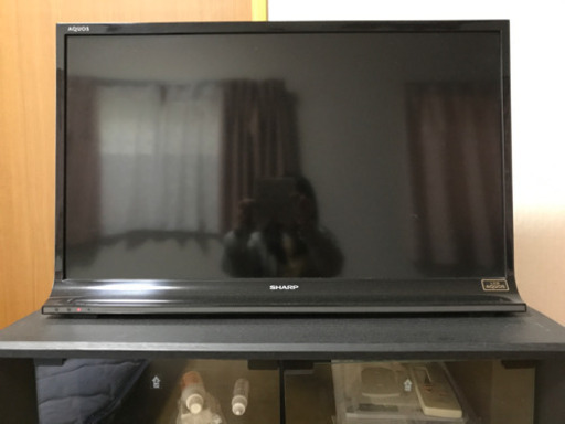 34インチのテレビです。