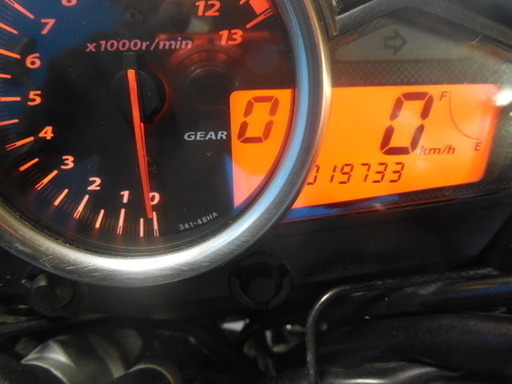 SUZUKI GSR250 黒/赤 スプリングキャンペーン 諸経費無し 消費者還元店