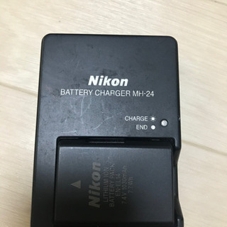 Nikon 一眼レフ　D5100