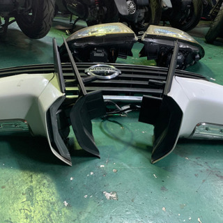 エルグランド　グリル　ヘッドライト　ミラー　バラ売りも可能！