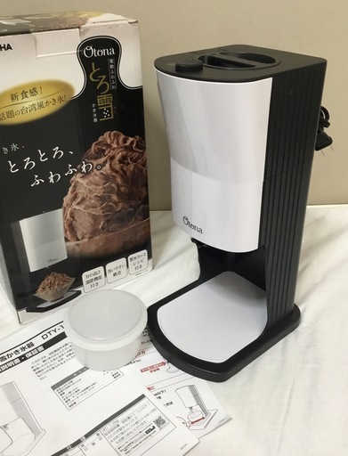 ＜新品同様＞ドウシシャ・電動ふわふわ・かき氷器DTY–16