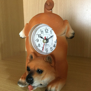 しっぽを振り続ける犬の時計