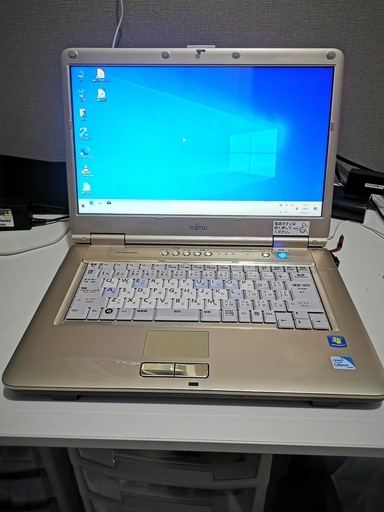 格安　ノ－トパソコン　FUJITSU LIFEBOOK AH/R3