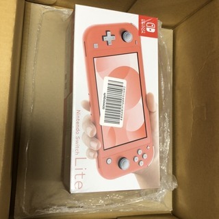 新品 任天堂 switch lite スイッチ ライト コーラル