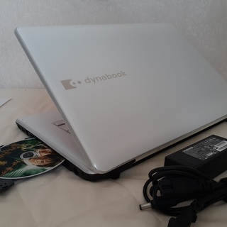 【取引中です】　☆SSD搭載で快適☆　TOSHIBA　dynabook　Wi-Fi  マルチ　 ホワイト　16インチ大画面　Windows10 取引中です】 ☆SSD搭載で快適☆ TOSHIBA dynabook Wi-Fi マルチ