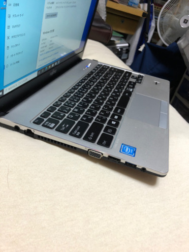 第六世代 富士通ノートパソコン13インチ美品おまけ付き | humanication