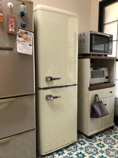 19年製 冷凍冷蔵庫 レトロ オシャレ インテリア イリーム 小牧原のキッチン家電 冷蔵庫 の中古あげます 譲ります ジモティーで不用品の処分